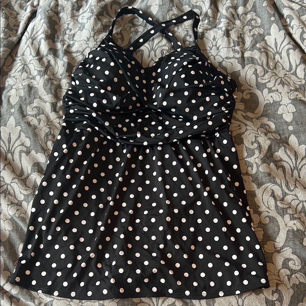 Denim & Co Black and White Polka Dot Bathing suit with swim skirt Size 12